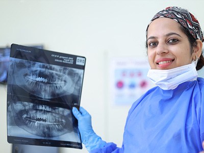 Dental Surgeon Dr Kanika Gupta