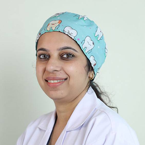 Best Dental Surgeon, Implantologist in Ghaziabad - Dr Kanika Gupta
